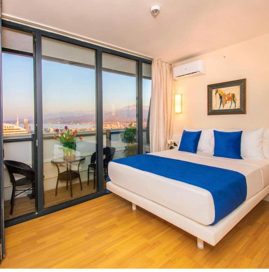 Orbi City Center Sea View Aparthotel Batumi Eksteriør bilde