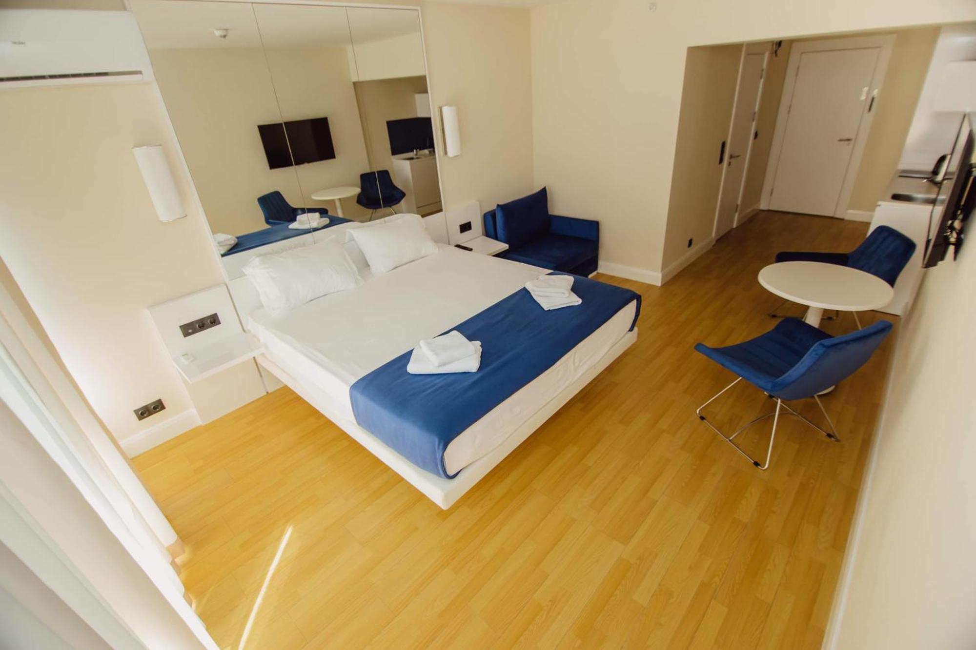 Orbi City Center Sea View Aparthotel Batumi Eksteriør bilde