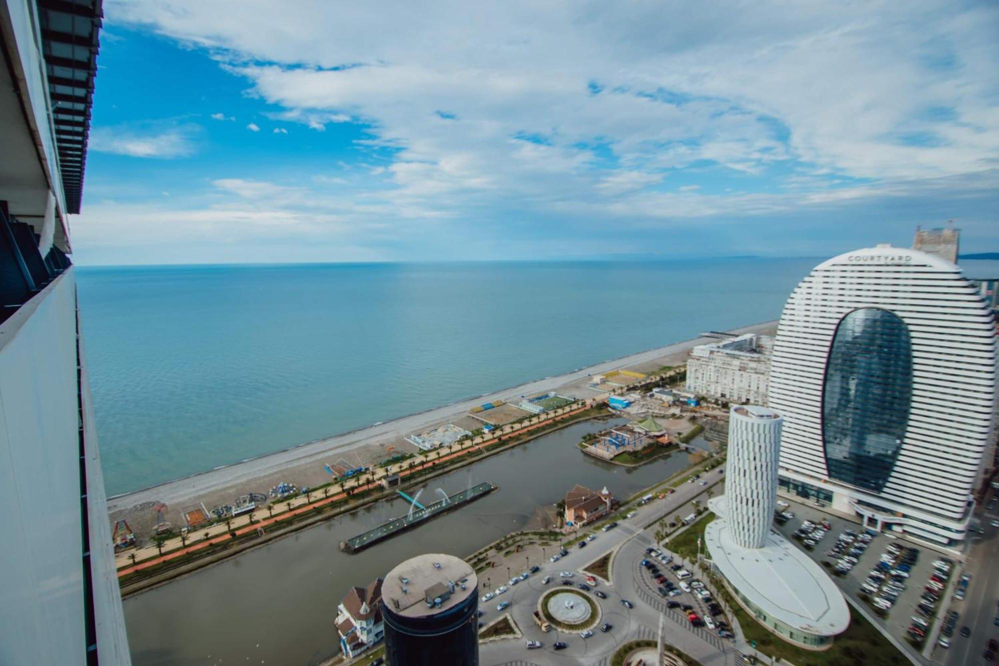 Orbi City Center Sea View Batumi Eksteriør bilde