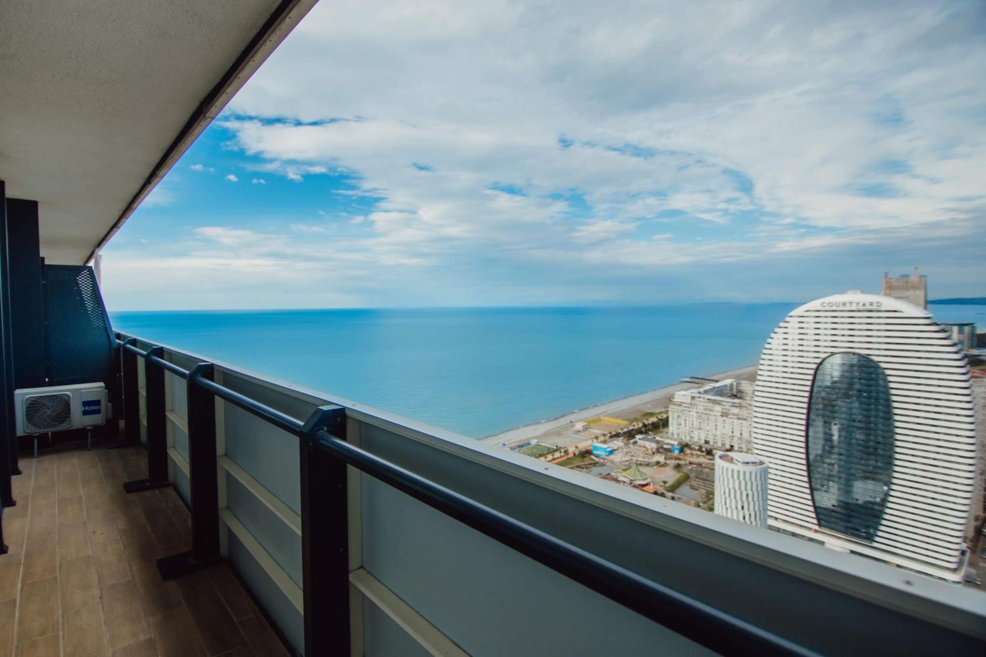 Orbi City Center Sea View Aparthotel Batumi Eksteriør bilde